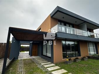 https://www.gallito.com.uy/alquiler-temporal-casa-3-dormitorios-en-grutas-village-pun-inmuebles-27946488