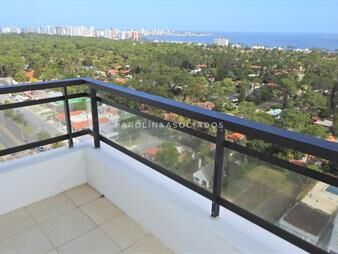 https://web5.gallito.com.uy/apartamento-en-venta-de-3-dormitorios-en-punta-inmuebles-27174115