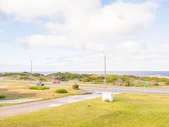 https://web5.gallito.com.uy/venta-apartamento-rincon-del-indio-punta-del-inmuebles-27950230