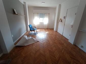 https://www.gallito.com.uy/alquiler-apartamento-con-gran-patio-inmuebles-27950273