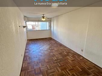 https://www.gallito.com.uy/apartamento-en-alquiler-monoambiente-a-pasos-de-la-rambla-b-inmuebles-27954308
