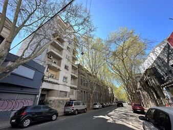 https://www.gallito.com.uy/venta-apartamento-2-dormitorios-2-baños-parque-rodo-inmuebles-27296494