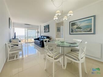 https://web5.gallito.com.uy/apartamento-en-brava-piso-alto-2-dormitorios-al-inmuebles-27959151