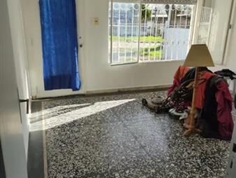 https://www.gallito.com.uy/casa-galpones-en-alquiler-2-dormitorios-1-con-inmuebles-27959242