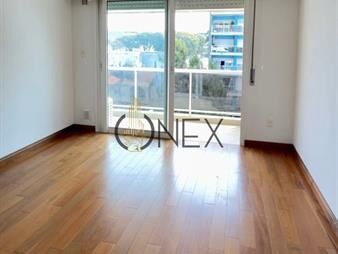https://www.gallito.com.uy/alquiler-apartamento-1-dormitorio-con-garaje-inmuebles-27892262