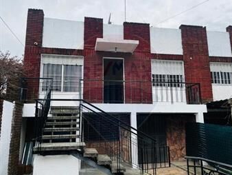 https://www.gallito.com.uy/venta-casa-en-sayago-de-3-dormitorios-con-garaje-inmuebles-27870939