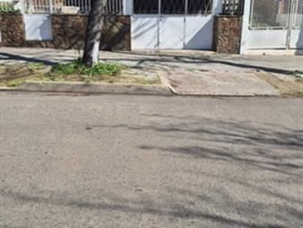 https://www.gallito.com.uy/casa-remodelada-2-dormitorios-patio-cochera-en-inmuebles-27960007
