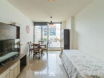 https://www.gallito.com.uy/venta-monoambiente-con-patio-pocitos-inmuebles-27840391