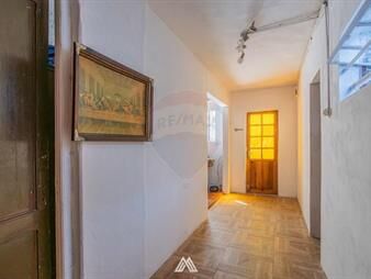https://www.gallito.com.uy/venta-apartamento-2-dormitorios-y-patio-la-teja-inmuebles-27962821