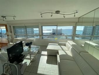 https://www.gallito.com.uy/apartamento-en-venta-de-3-dormitorios-en-punta-inmuebles-27739316