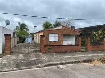https://www.gallito.com.uy/venta-de-excelente-casa-en-treinta-y-tres-inmuebles-27963071