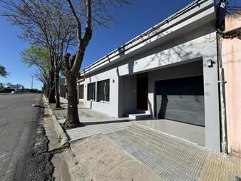 https://www.gallito.com.uy/casa-de-3-dormitorios-y-piscina-en-el-centro-de-colonia-inmuebles-27963121