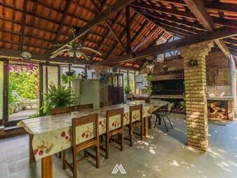 https://www.gallito.com.uy/venta-casa-de-3-dormitorios-y-piscina-en-atlantida-inmuebles-27963407