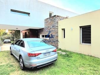 https://www.gallito.com.uy/casa-en-alquiler-temporal-punta-del-este-5-dormitorios-inmuebles-27963483