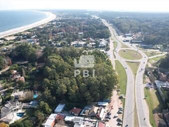 https://web5.gallito.com.uy/espectacular-lote-sobre-ruta-interbalnearia-en-en-inmuebles-25043636