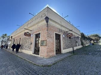 https://www.gallito.com.uy/edificio-comercial-en-coloniabarrio-historico-inmuebles-27968468