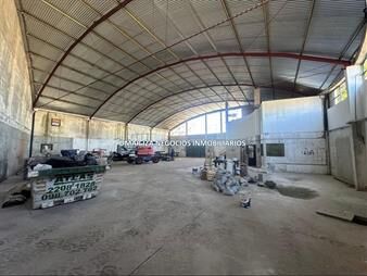 https://web5.gallito.com.uy/venta-local-industrial-cerrito-sobre-calle-propios-galpon-inmuebles-27971904