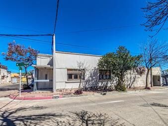 https://www.gallito.com.uy/en-venta-–-hermosa-casa-en-buen-estado-inmuebles-27972335