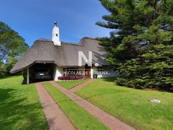 https://www.gallito.com.uy/vende-casa-de-3-dormitorios-en-pinares-excelente-inmuebles-25880983