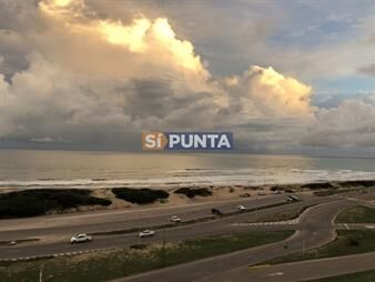 https://www.gallito.com.uy/departamento-en-venta-de-3-dormitorios-en-torre-inmuebles-27609141