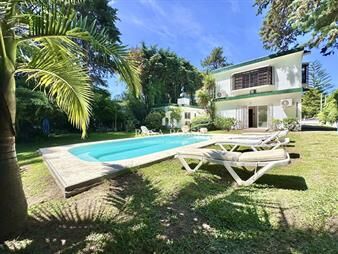 https://www.gallito.com.uy/casa-alquiler-5-dormitorios-cantegril-punta-del-este-inmuebles-27968171