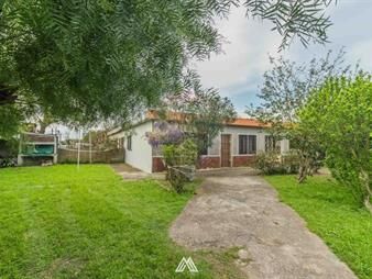 https://www.gallito.com.uy/venta-casa-dos-dormitorios-jardin-piedras-blancas-inmuebles-27976401