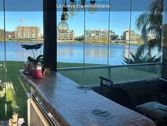 https://www.gallito.com.uy/apartamento-en-alquiler-3-dormitorios-3-baños-con-vista-al-inmuebles-27972007