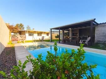 https://www.gallito.com.uy/casa-de-3-dormitorios-en-barros-blancos-cochera-jardin-pi-inmuebles-27976646