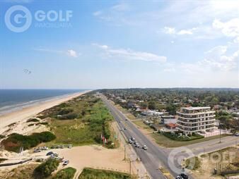 https://www.gallito.com.uy/venta-de-apartamento-2-dormitorios-con-cochera-en-rambla-co-inmuebles-27977231