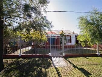 https://www.gallito.com.uy/venta-casa-2-3-dormitorios-en-shangrila-inmuebles-27918262