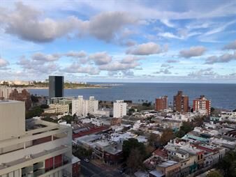 https://www.gallito.com.uy/venta-apartamento-2-dormitorios-en-centro-con-garaje-doble-inmuebles-25900253