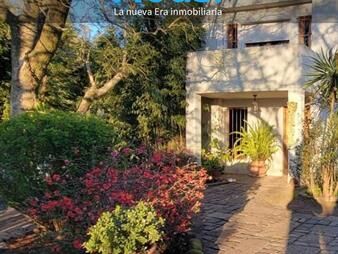 https://www.gallito.com.uy/casa-en-venta-3-dormitorios-2-baños-patio-y-frente-con-muc-inmuebles-27984463