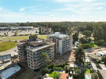 https://www.gallito.com.uy/apartamento-de-dos-dormitorios-en-venta-en-barra-de-carrasc-inmuebles-26422152