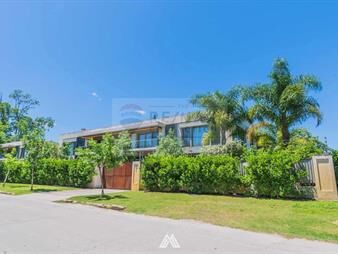 https://www.gallito.com.uy/venta-apto-2-dorm-servicio-garaje-carrasco-inmuebles-26665508