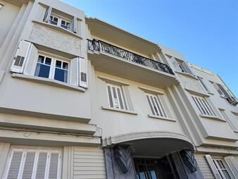 https://www.gallito.com.uy/venta-de-apartamento-de-2-dormitorios-a-reciclar-centro-inmuebles-27989389