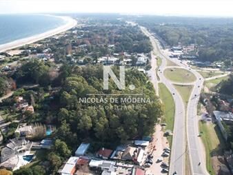 https://web5.gallito.com.uy/espectacular-lote-sobre-ruta-interbalnearia-en-en-inmuebles-25033048