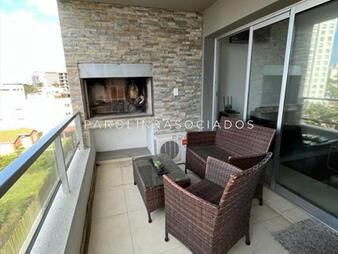 https://web5.gallito.com.uy/apartamento-en-venta-de-2-dormitorios-en-edificio-inmuebles-24418087