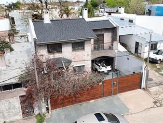 https://www.gallito.com.uy/venta-casa-de-4-dormitorios-en-pando-inmuebles-27989855