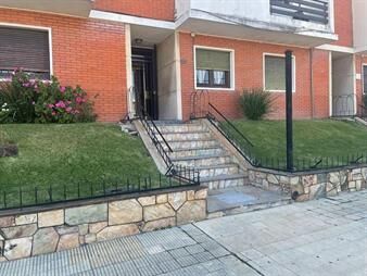https://www.gallito.com.uy/alquiler-apartamento-1-dormitorio-en-buceo-reciclado-inmuebles-27989953