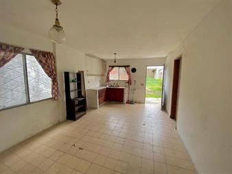 https://www.gallito.com.uy/venta-casa-a-reciclar-3-dormitorios-gran-terreno-paso-molin-inmuebles-27990018