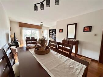 https://www.gallito.com.uy/venta-apartamento-3-dormitorios-y-garaje-en-pocitos-inmuebles-27843734
