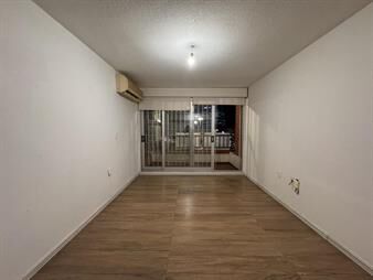 https://web5.gallito.com.uy/vacio-super-comodo-frente-a-mvd-shopping-gge-x-2-estufa-inmuebles-26656337