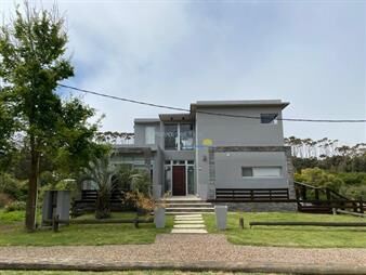 https://www.gallito.com.uy/casa-en-venta-de-3-dormitorios-en-san-vicente-inmuebles-27739521