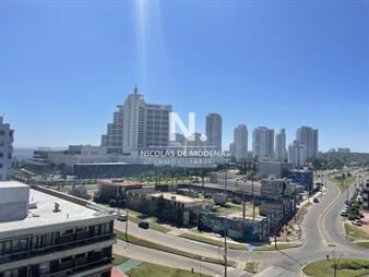 https://web5.gallito.com.uy/apartamento-en-punta-del-este-todos-los-3-en-inmuebles-27679410