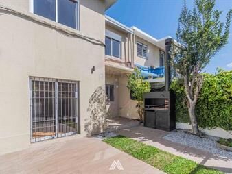 https://web5.gallito.com.uy/venta-casa-pocitos-2-dorms-cochera-y-patio-inmuebles-27995079