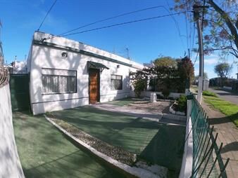https://www.gallito.com.uy/venta-de-casa-2-dormitorios-en-las-acacias-inmuebles-27995170