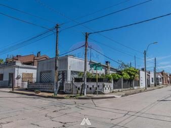 https://www.gallito.com.uy/venta-de-casa-en-pando-dos-dormitorios-y-garaje-inmuebles-27995176