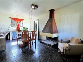 https://www.gallito.com.uy/casa-2-dormitorios-en-venta-san-luis-y-barbacoa-inmuebles-27995177