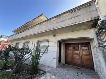 https://www.gallito.com.uy/alquiler-casa-4-dormitorios-en-brazo-oriental-bv-artigas-inmuebles-27700428