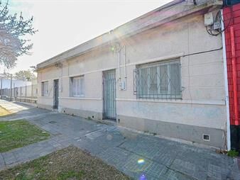 https://www.gallito.com.uy/alquiler-de-casa-1-dormitorio-con-patio-la-teja-inmuebles-27998833